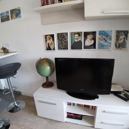 Theos Atelier Self Check In Apartment W Free Private Parking 자그레브 외부 사진