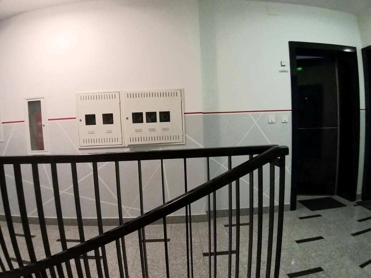 Theos Atelier Self Check In Apartment W Free Private Parking 자그레브 외부 사진