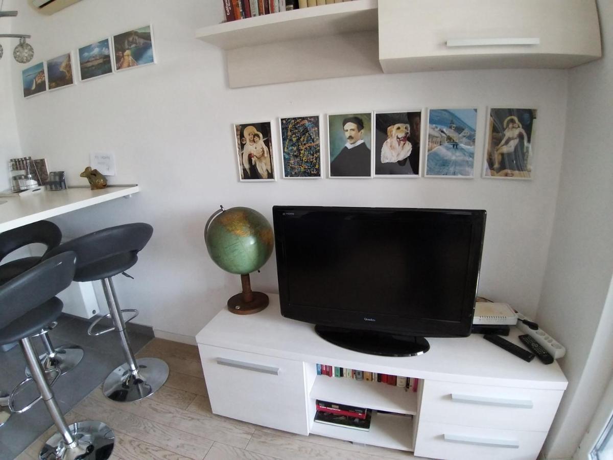 Theos Atelier Self Check In Apartment W Free Private Parking 자그레브 외부 사진